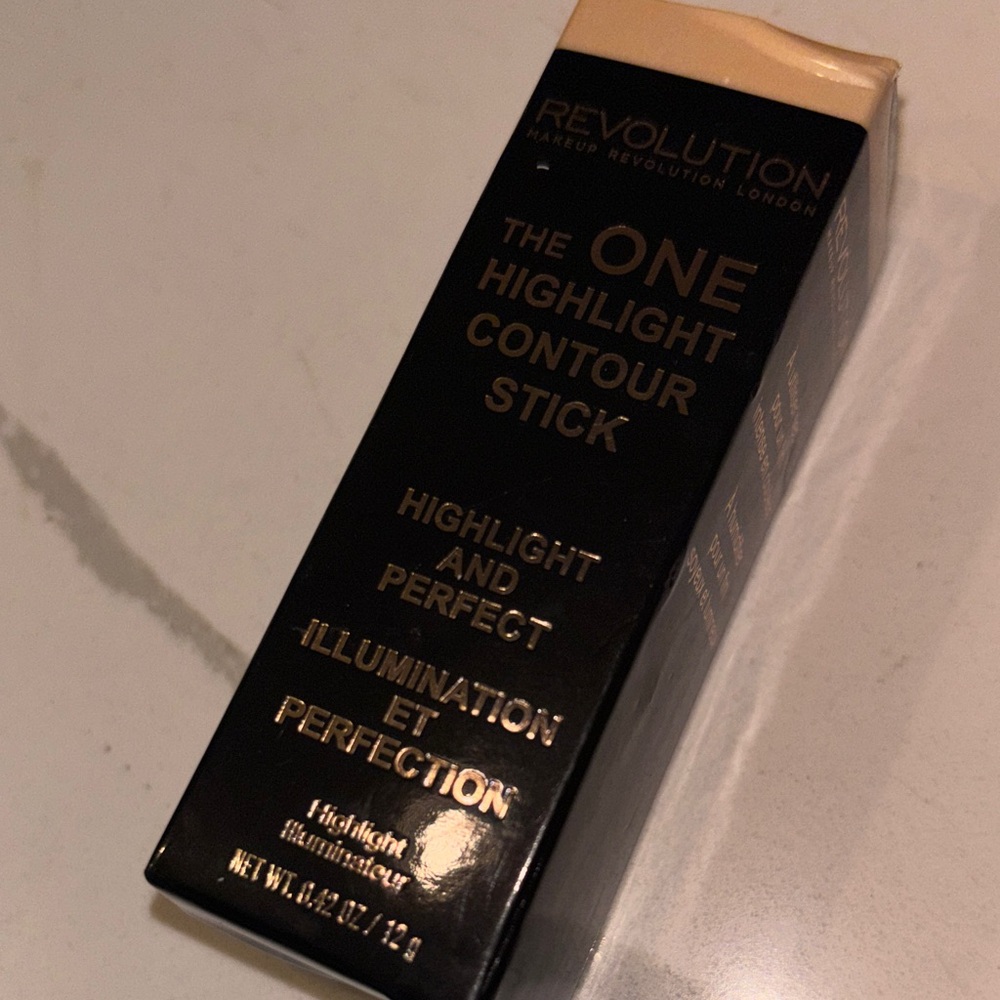 Revolution The One Contour Stick - Black and Gold